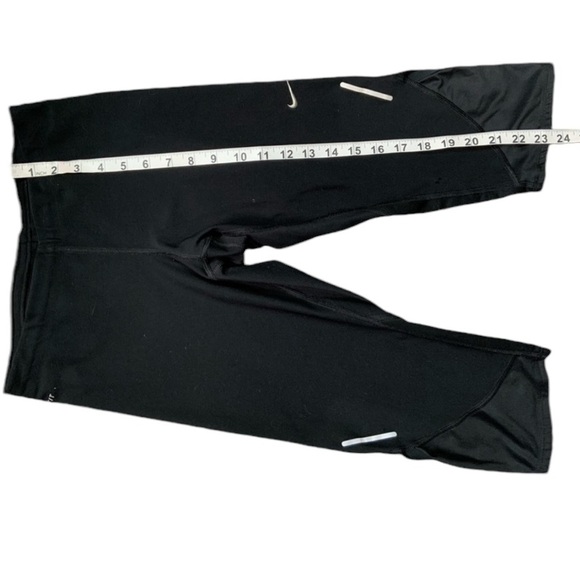 Nike Dri-Fit Capris - Picture 4 of 9